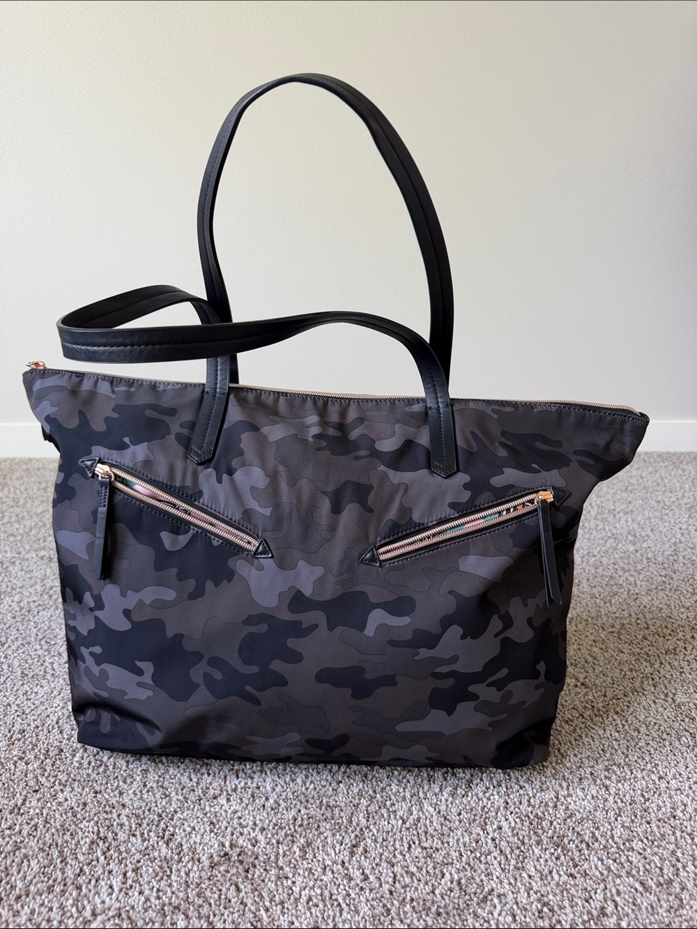 Stella & Dot Lady Boss Tote Black Camo Tote Bag